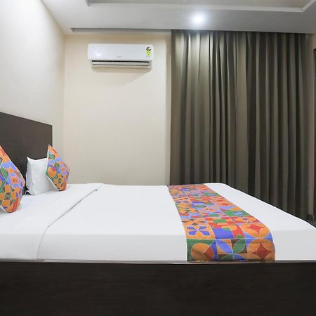 Fabhotel Bliss Premium Gurgaon Exterior foto